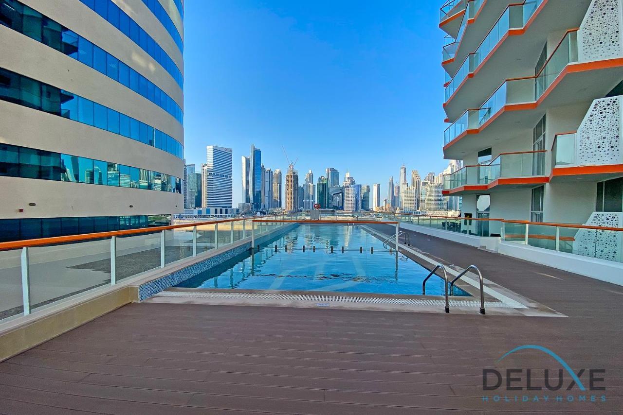Intimate Studio At Millennium Binghatti Residence Business Bay By Deluxe Holiday Homes Dubái Exterior foto