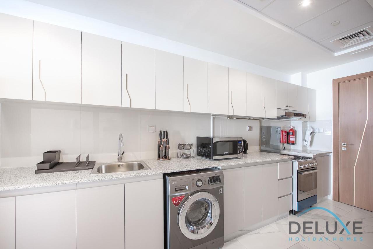 Intimate Studio At Millennium Binghatti Residence Business Bay By Deluxe Holiday Homes Dubái Exterior foto